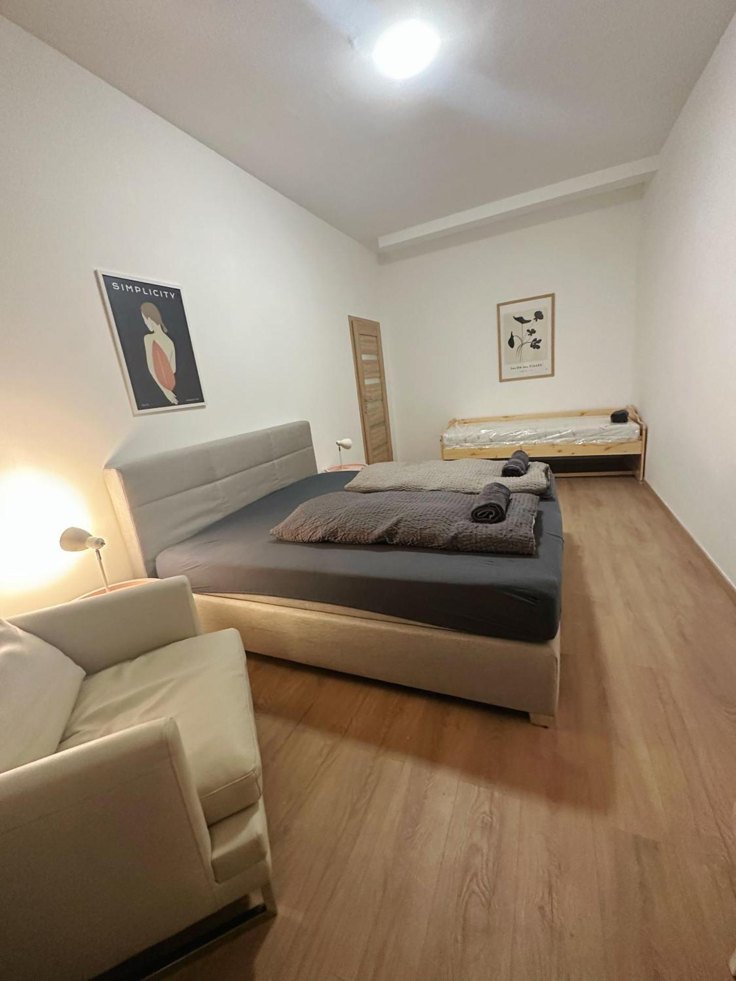 Apartament 2Schlafenzimmer 5Betten Montuerwhonung Düsseldorf Zewnętrze zdjęcie