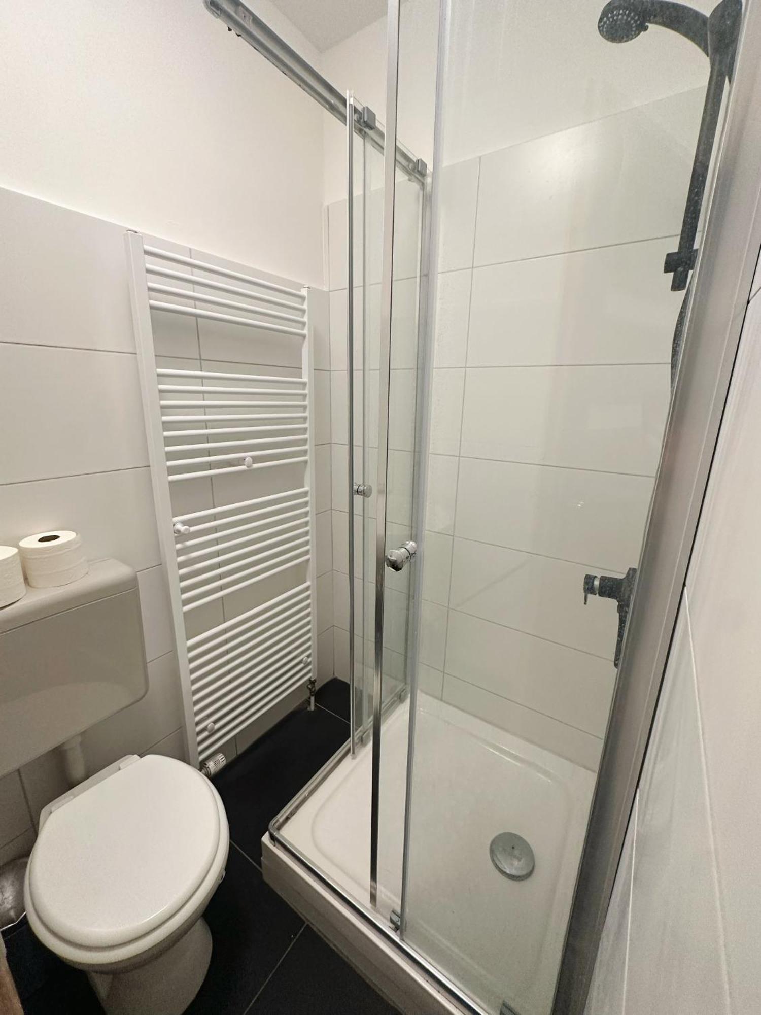 Apartament 2Schlafenzimmer 5Betten Montuerwhonung Düsseldorf Zewnętrze zdjęcie