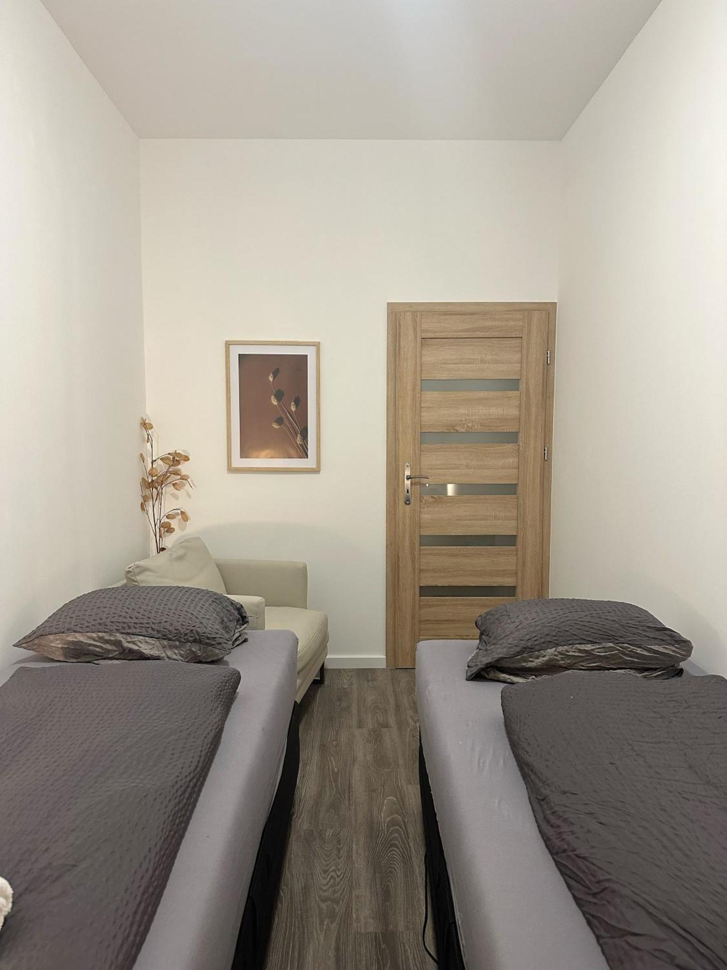 Apartament 2Schlafenzimmer 5Betten Montuerwhonung Düsseldorf Zewnętrze zdjęcie